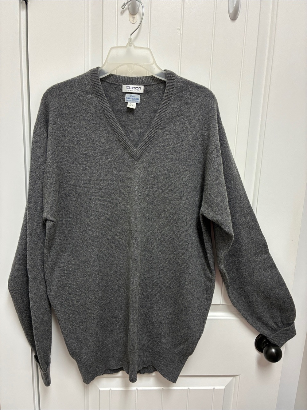 Damon Men’s Gray V-Neck 100% Cashmere Sweater